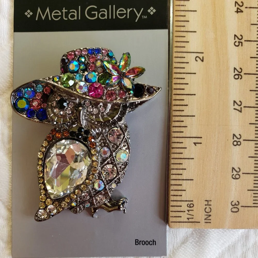 Metal Gallery Owl Multi-colored Rhinestone Brooch - NWT - Picture 5 of 8